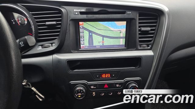 Kia K5 2013 — photo 17