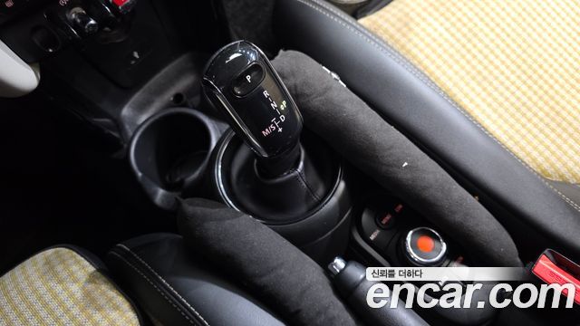 Mini Cooper 2022 — photo 12