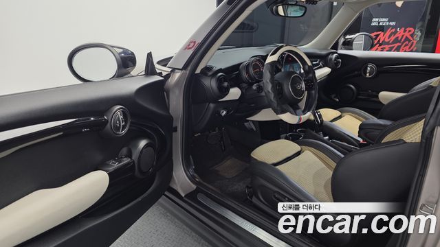Mini Cooper 2022 — photo 13