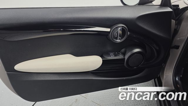 Mini Cooper 2022 — photo 14