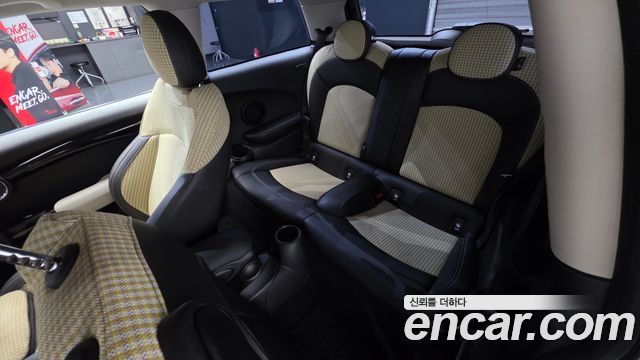 Mini Cooper 2022 — photo 16