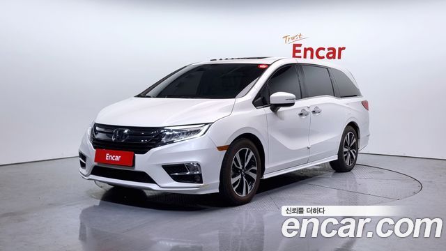 Honda Odyssey 2019 — photo 1