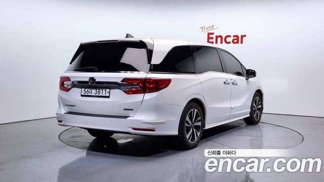 Honda Odyssey 2019 — photo 2