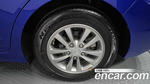 Hyundai AVANTE 2020 — photo 7