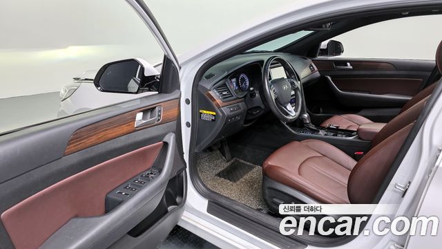 Hyundai Sonata 2019 — photo 13
