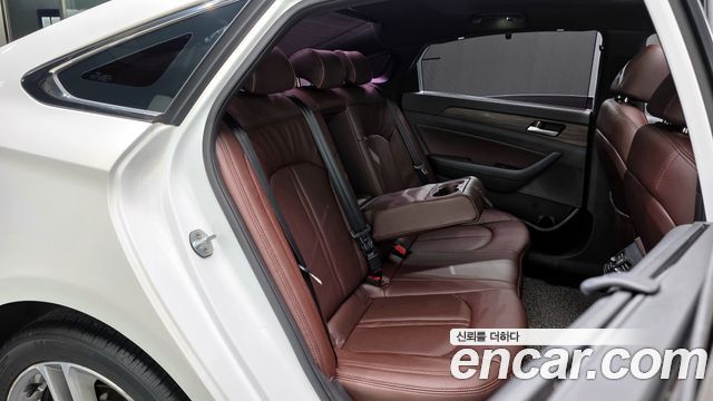 Hyundai Sonata 2019 — photo 17