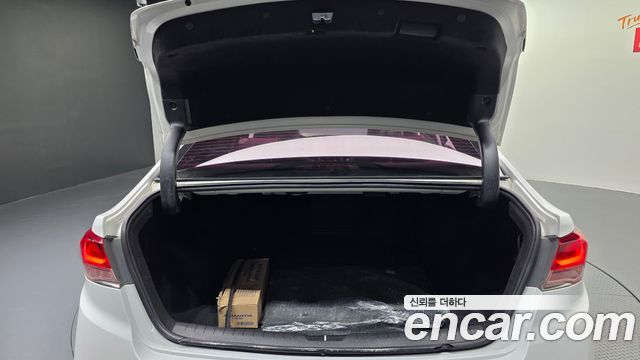Hyundai Sonata 2019 — photo 32