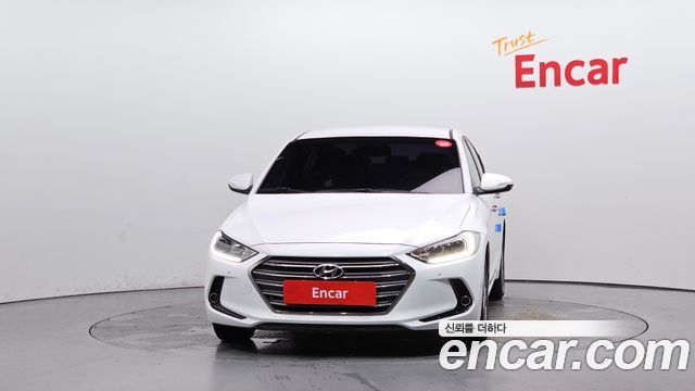 Hyundai AVANTE 2018 — photo 3