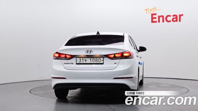 Hyundai AVANTE 2018 — photo 4