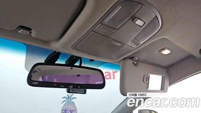 Hyundai AVANTE 2018 — photo 19