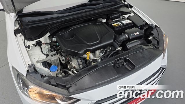 Hyundai AVANTE 2018 — photo 6