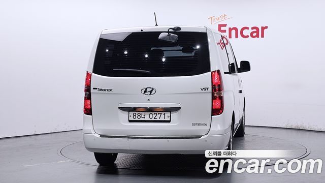 Hyundai Starex 2017 — photo 4