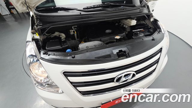 Hyundai Starex 2017 — photo 6