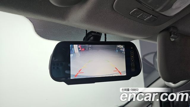 Hyundai Starex 2017 — photo 17