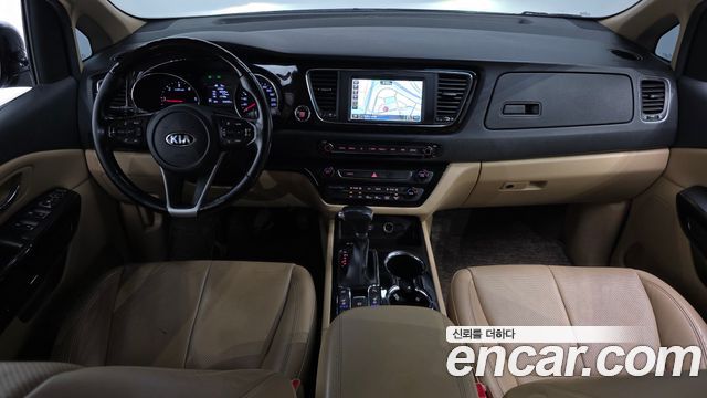 Kia Canival 2019 — photo 7