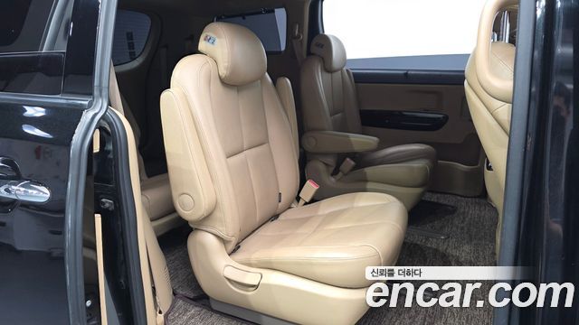 Kia Canival 2019 — photo 12