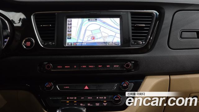 Kia Canival 2019 — photo 14