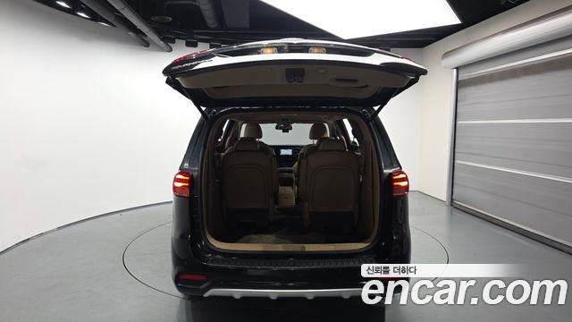 Kia Canival 2019 — photo 20