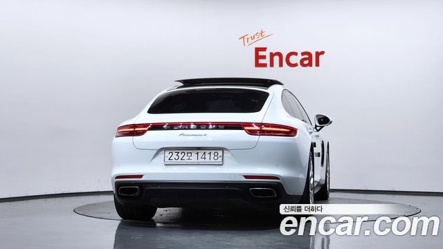 Porsche Panamera 2018 — photo 4
