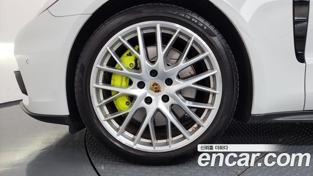 Porsche Panamera 2018 — photo 5