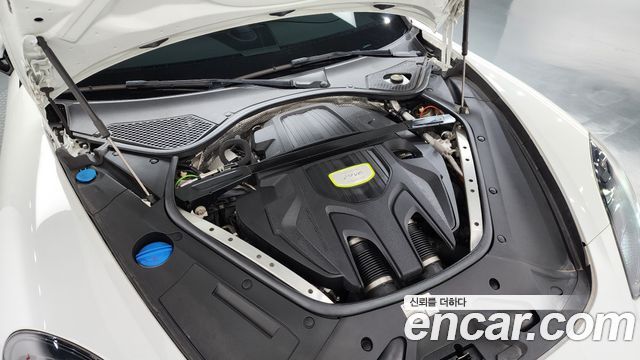 Porsche Panamera 2018 — photo 6