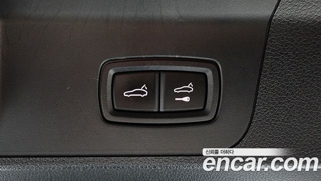 Porsche Panamera 2018 — photo 26