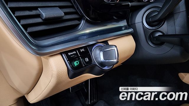 Porsche Panamera 2018 — photo 30