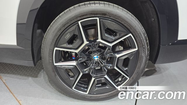 BMW XM 2026 — photo 7