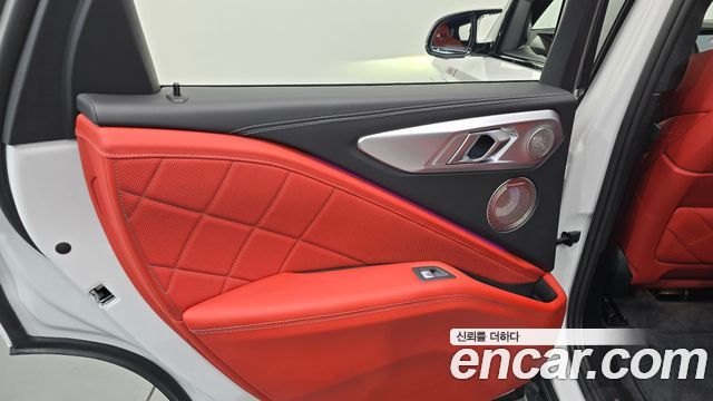 BMW XM 2026 — photo 15