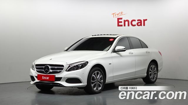 Mercedes-Benz C-Class 2018 — photo 1