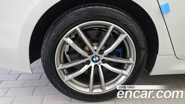 BMW 5-Series 2017 — photo 5