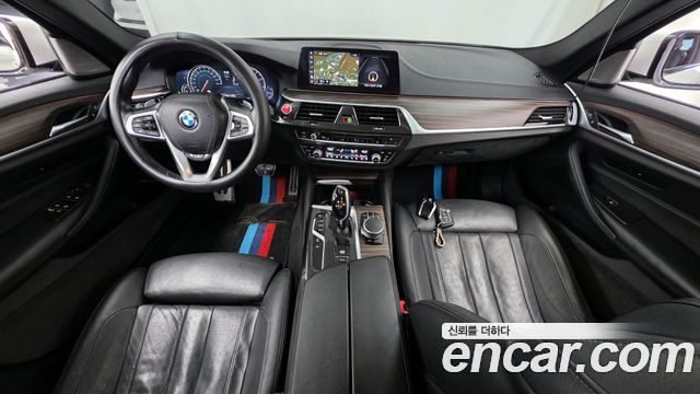 BMW 5-Series 2017 — photo 7