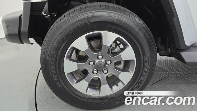 Jeep Wrangler 2022 — photo 5