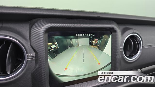 Jeep Wrangler 2022 — photo 23