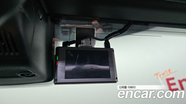 Jeep Wrangler 2022 — photo 31