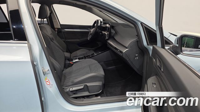 Volkswagen Golf 2026 — photo 17