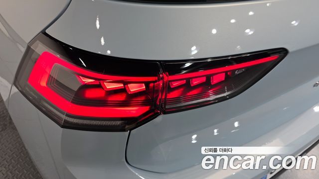Volkswagen Golf 2026 — photo 9