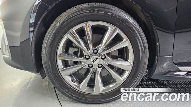 Kia Canival 2019 — photo 5