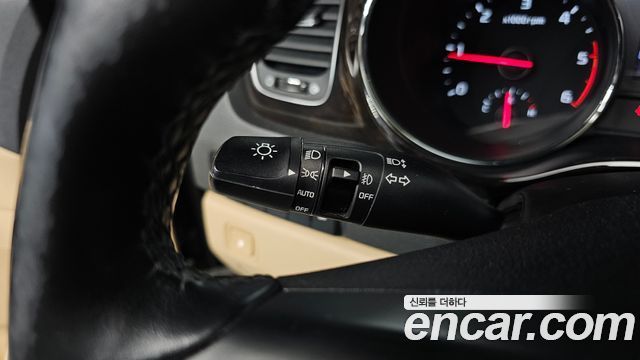 Kia Canival 2019 — photo 21