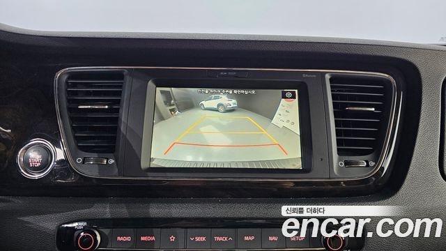 Kia Canival 2019 — photo 24
