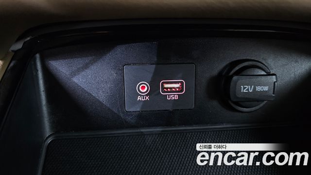 Kia Canival 2019 — photo 25