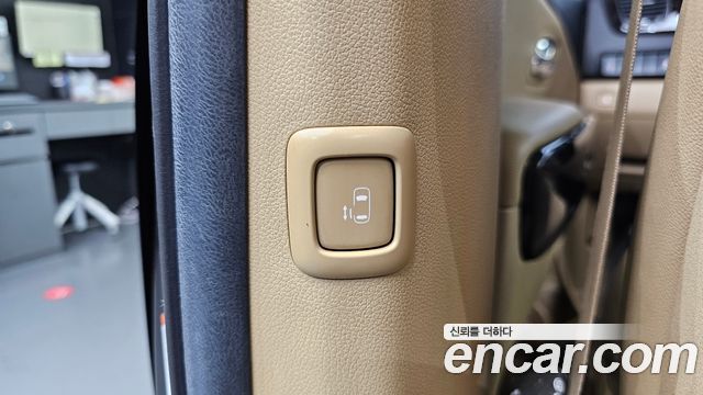 Kia Canival 2019 — photo 27