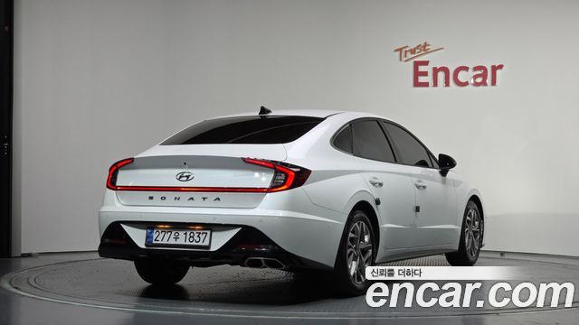 Hyundai Sonata 2022 — photo 2