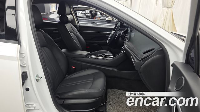 Hyundai Sonata 2022 — photo 11