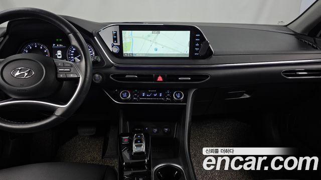 Hyundai Sonata 2022 — photo 14