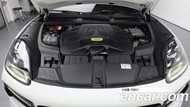 Porsche Cayenne 2022 — photo 6