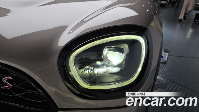 Mini Countryman 2023 — photo 8