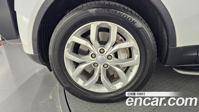 Land Rover Discovery 2019 — photo 5