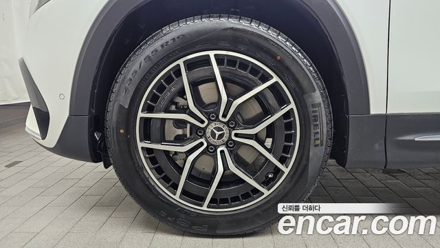 Mercedes-Benz EQB 2024 — photo 5