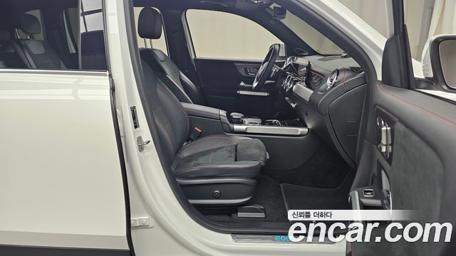 Mercedes-Benz EQB 2024 — photo 11